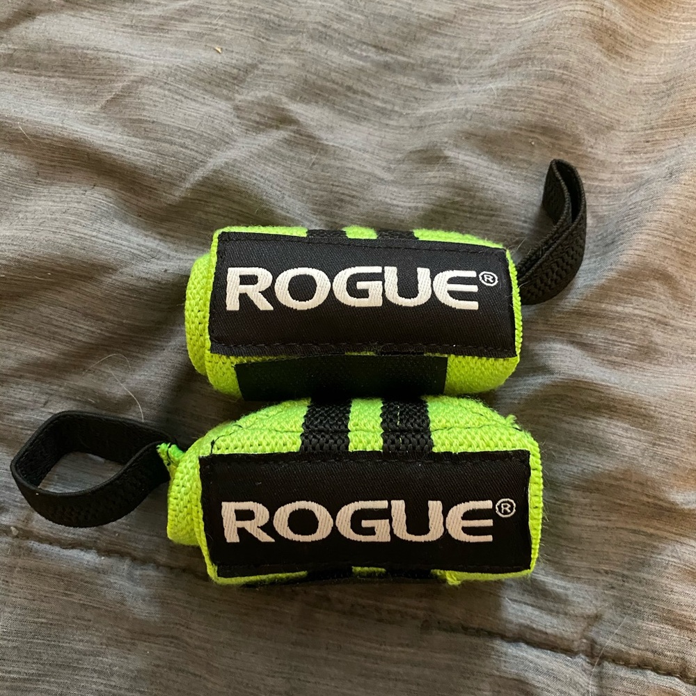Rogue wrist straps